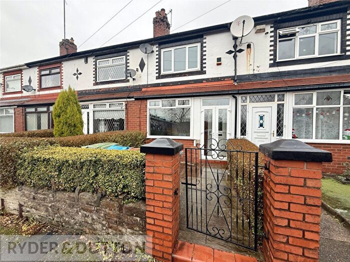 3 Bedroom Terraced House To Rent In Hadfield Street, Oldham, Greater Manchester, OL8