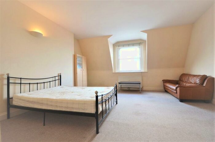 Studio To Rent In Royal College Street, Camden, NW1