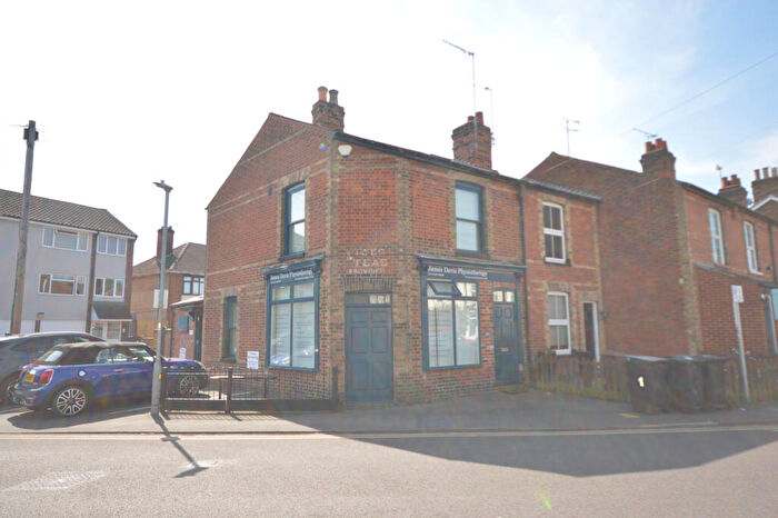 1 Bedroom Flat To Rent In Upper Bridge Road, Chelmsford, CM2