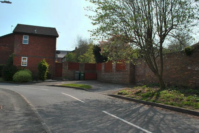 2 Bedroom Detached House To Rent In The Wharfage, Whitchurch, Shropshire, SY13