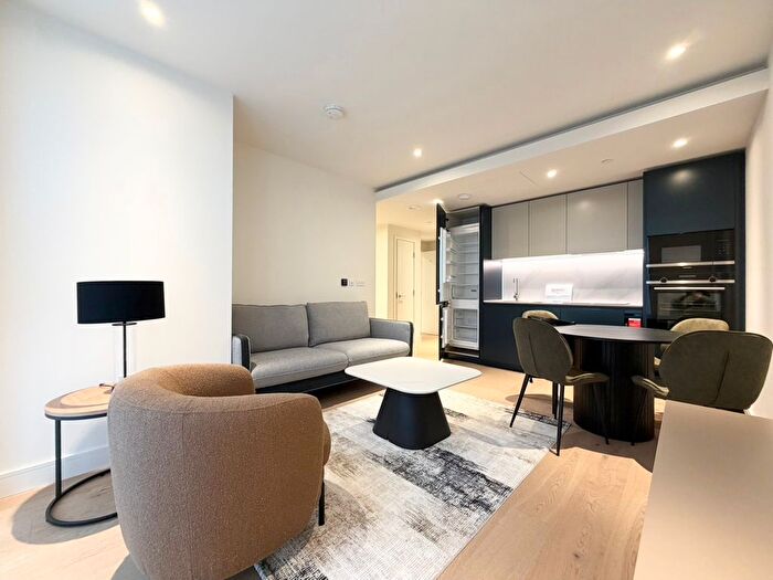 2 Bedroom Flat To Rent In Marsh Wall, London, E14