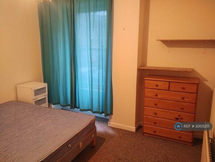 2 Bedroom Flat To Rent In St. Peter Street, Dundee, DD1