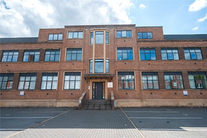 1 Bedroom Apartment For Sale In Longmore House, Cromer Road, Balsall Heath, Birmingham, B12