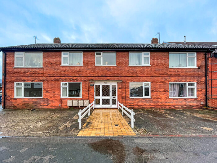 2 Bedroom Flat To Rent In Sloane Court, High Street, Cambridge, CB2