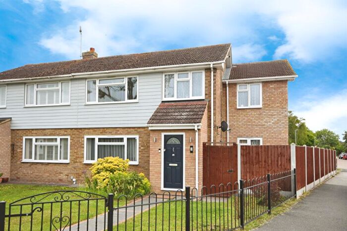 4 Bedroom Semi-Detached House For Sale In Fitzwalter Road, Boreham, Chelmsford, CM3