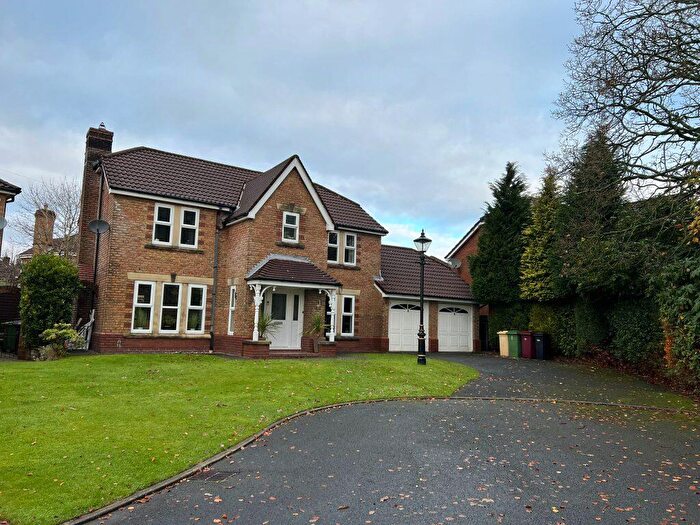4 Bedroom Detached House To Rent In Redshaw Avenue, Bolton, BL2
