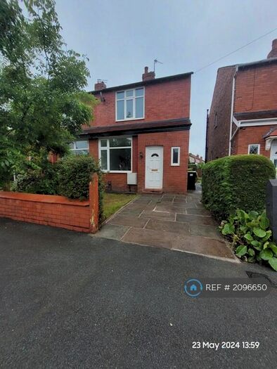 2 Bedroom Semi-Detached House To Rent In Huntley Road, Stockport, SK3