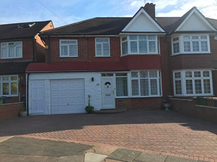 5 Bedroom Semi-Detached House To Rent In Gyles Park, Stanmore, HA7