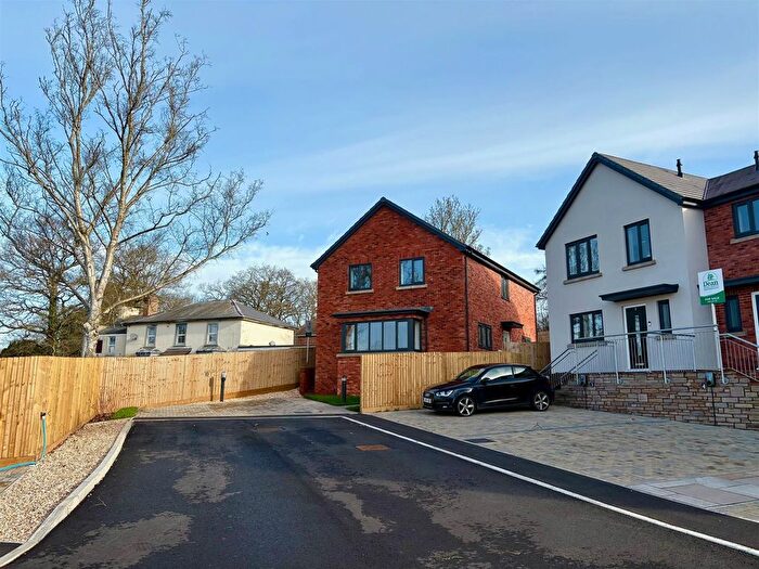 4 Bedroom Detached House For Sale In School Close, Buckshaft Road, Cinderford, GL14