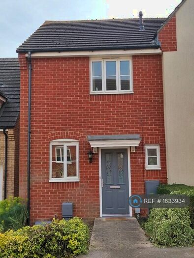 2 Bedroom Semi-Detached House To Rent In Brambling Close, Stowmarket, IP14