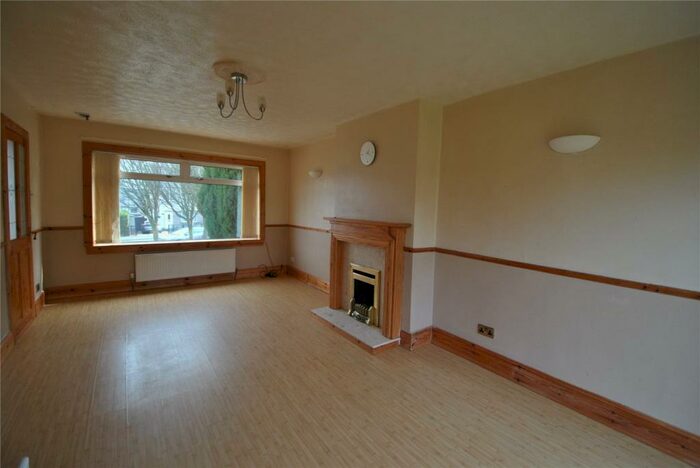 3 Bedroom Flat To Rent In Sherwood Place, Bonnyrigg, EH19