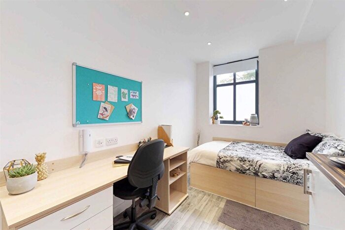 Studio To Rent In Longview Terrace, Histon Road, Cambridge, CB4