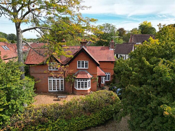 3 Bedroom Detached House For Sale In Abbotts Hill, Little Ann, Andover, SP11