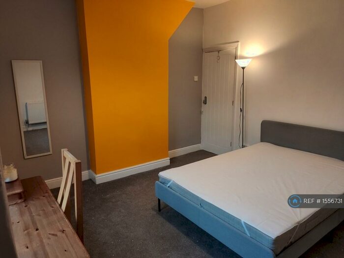 3 Bedroom End Of Terrace House To Rent In Mynors Street, Stoke-On-Trent, ST1