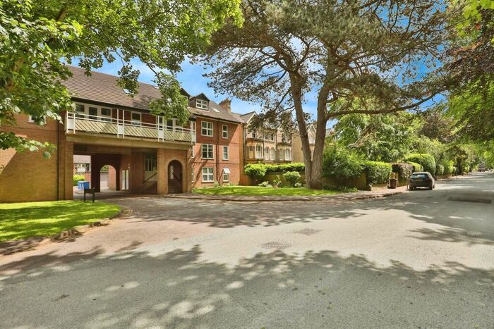 2 Bedroom Apartment To Rent In Christchurch Road, Norwich, NR2