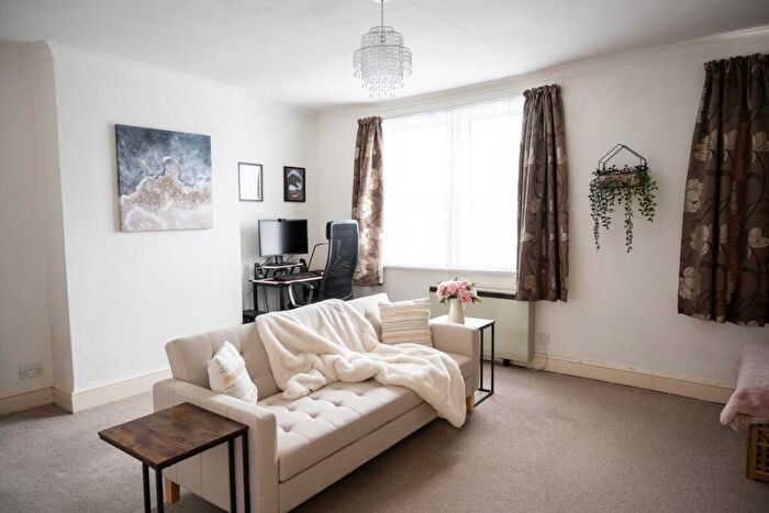 1 Bedroom Flat For Sale In , RG14