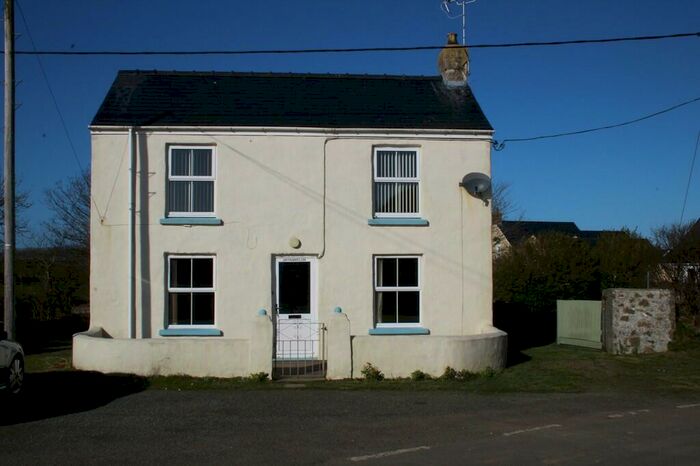 2 Bedroom Detached House For Sale In Treffynnon, Haverfordwest, SA62