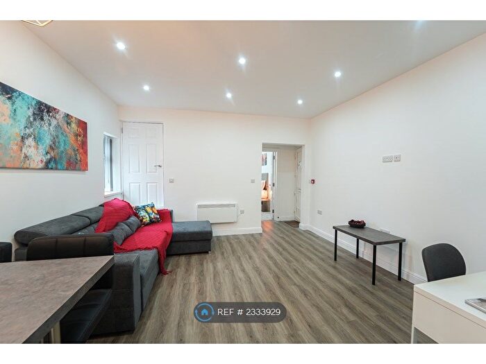 1 Bedroom Flat To Rent In Corbett Street, Smethwick, B66