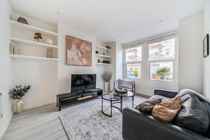 1 Bedroom Flat To Rent In Grenfell Road, Mitcham, CR4
