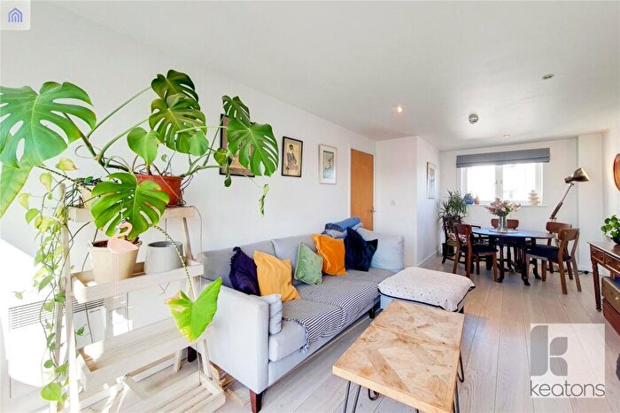 2 Bedroom Flat To Rent In Bevan Court, Tredegar Road, Bow, London, E3