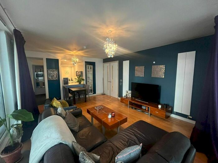 2 Bedroom Flat To Rent In Leftbank, Manchester, M3