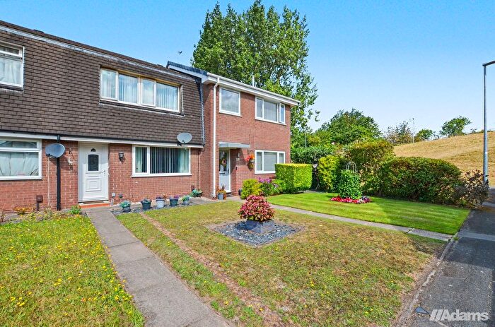 3 Bedroom Town House For Sale In Sedbergh Grove, Beechwood, WA7