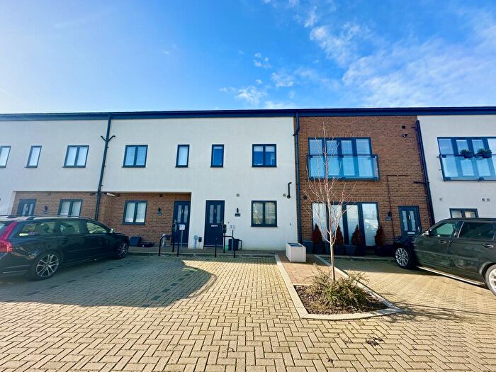 3 Bedroom House To Rent In Denmark Place, Tring, HP23