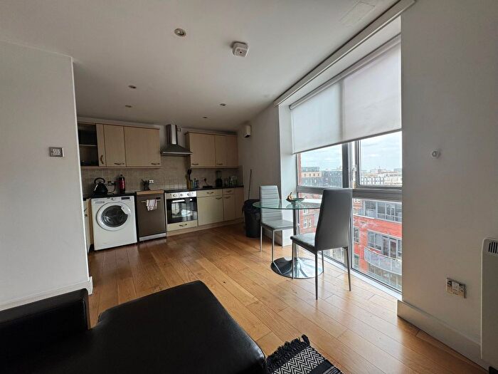 2 Bedroom Flat To Rent In Derby Road, Nottingham, NG1