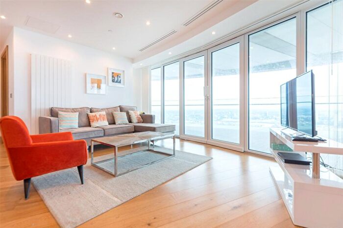 3 Bedroom Apartment To Rent In Crossharbour Plaza, London, E14