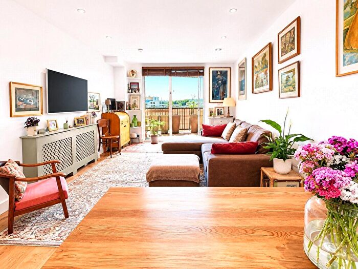 1 Bedroom Flat For Sale In Creekside, London, SE8