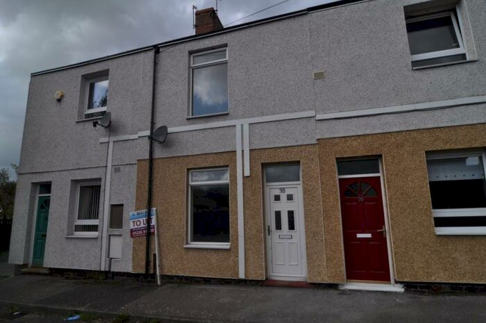 2 Bedroom House To Rent In King Street, Thurnscoe, S63