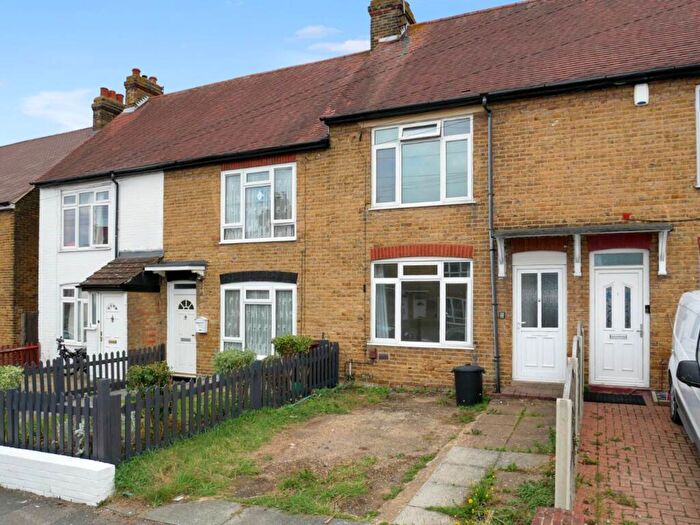 3 Bedroom House To Rent In Holding Street, Rainham, Kent, ME8