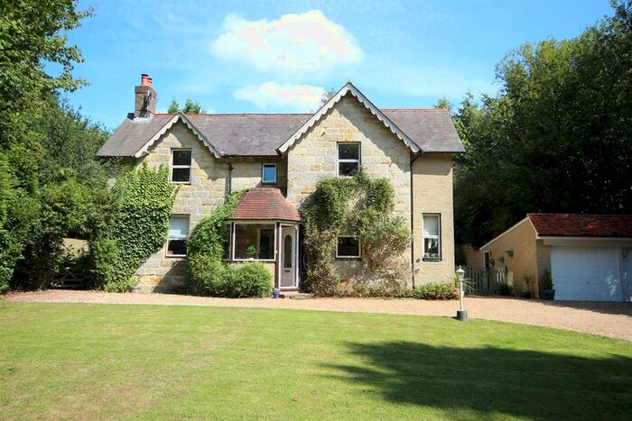 4 Bedroom Detached House For Sale In St. Hill Green, East Grinstead, RH19