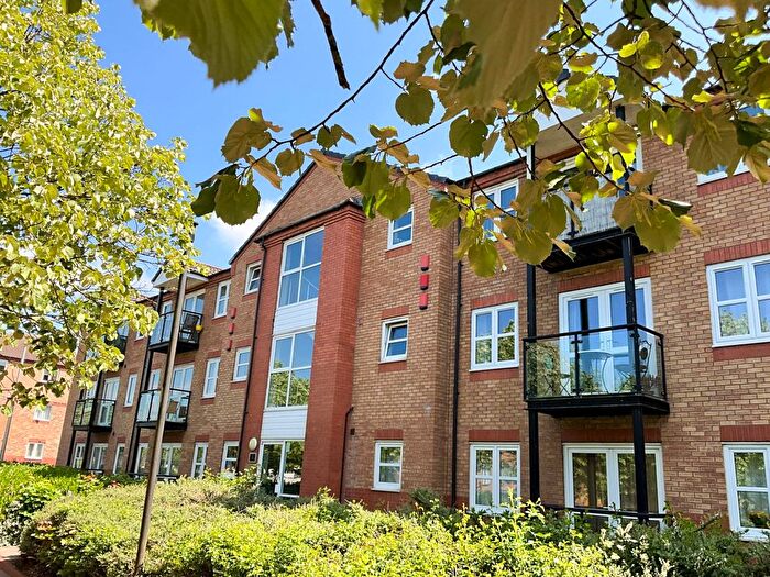 2 Bedroom Flat To Rent In Lakeside Boulevard, Doncaster, DN4