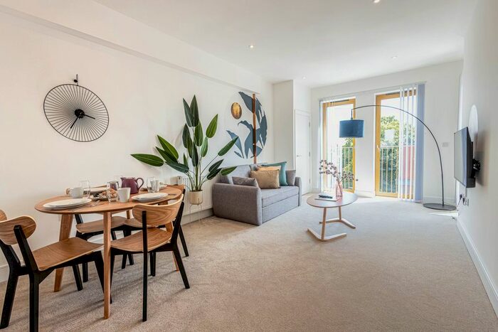 1 Bedroom Flat To Rent In London Road, Mitcham, CR4