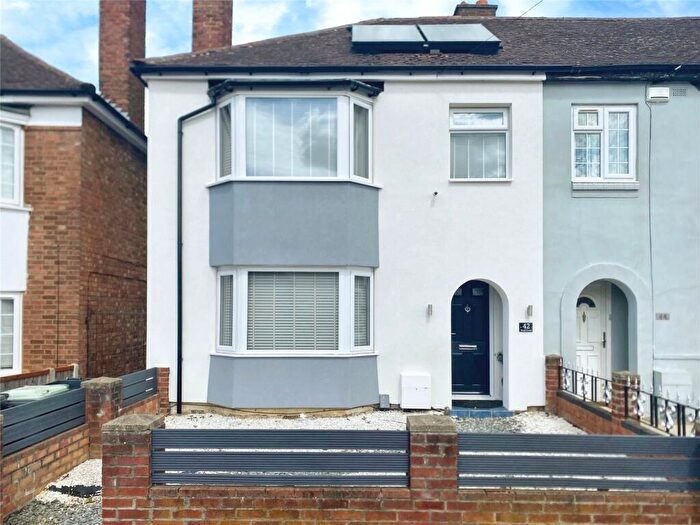 3 Bedroom House To Rent In Broad Avenue, MK42