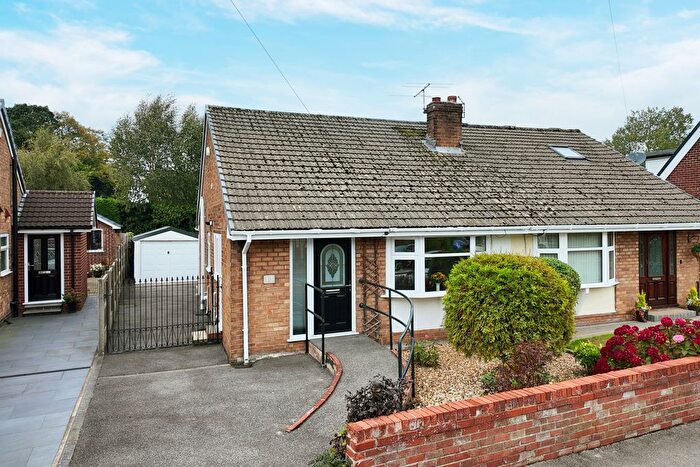 2 Bedroom Semi-detached Bungalow For Sale In Bank Croft, Longton, PR4