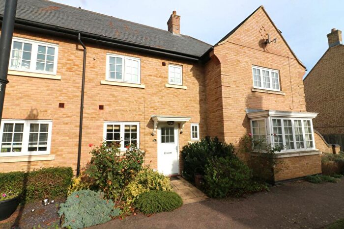 3 Bedroom Terraced House To Rent In Palmerston Way, Stotfold, SG5