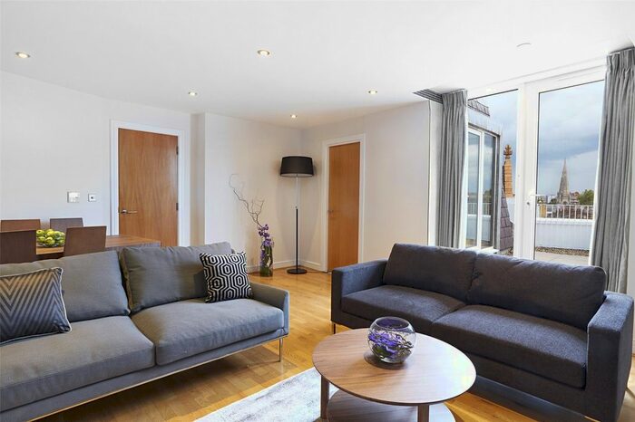 3 Bedroom Flat To Rent In Harrington Road, South Kensington, SW7