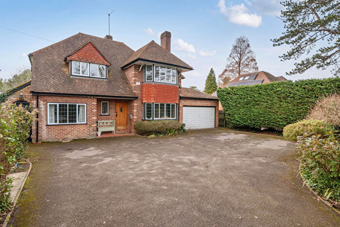 4 Bedroom Detached House For Sale In Pyrford Road, West Byfleet, KT14