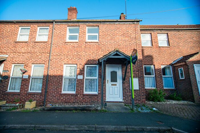 2 Bedroom Semi-Detached House To Rent In Main Street, Withernwick, Hull, HU11