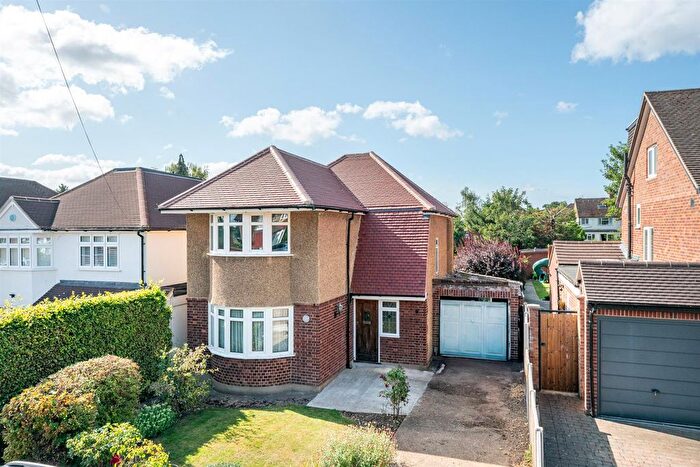 3 Bedroom Detached House For Sale In Hastings Way, Croxley Green, WD3