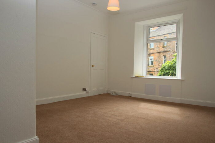 2 Bedroom Flat To Rent In Wallace Street, Stirling, FK8