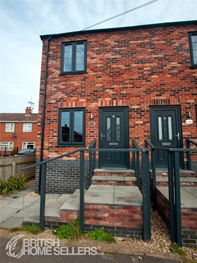 2 Bedroom Semi Detached House For Sale In Bridge Road, Sutton Bridge, Spalding, Lincolnshire, PE12