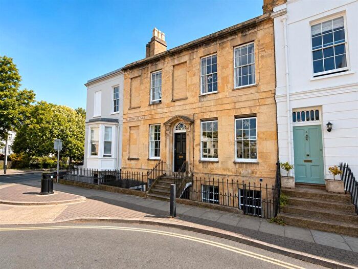 1 Bedroom Flat To Rent In Fairview, Cheltenham, GL52