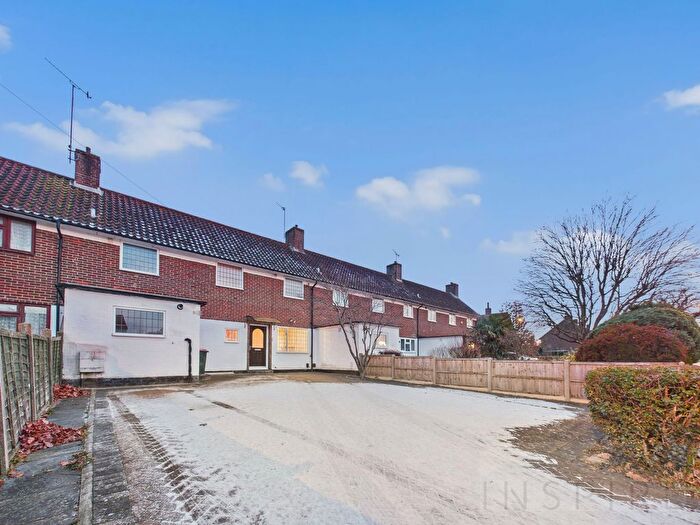 3 Bedroom Terraced House To Rent In Woodfield Road, Crawley, RH10