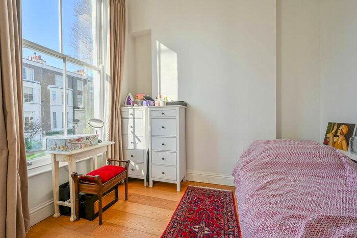 1 Bedroom Flat To Rent In Holland Road, Holland Park, London, W14
