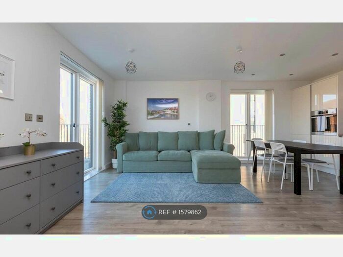 1 Bedroom Flat To Rent In Hyett Court, London, E20