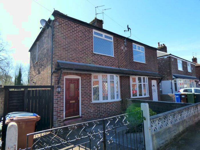2 Bedroom Semi-Detached House To Rent In Woodhall Road, Stockport, SK5
