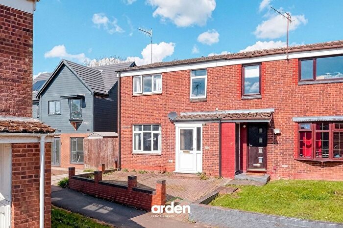 3 Bedroom End Terrace House For Sale In Treville Close, Redditch, B98